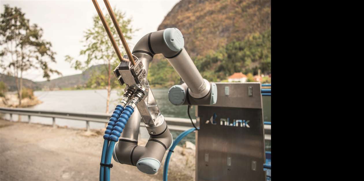 The rise of robotics in the access industry - CompressorTECH²